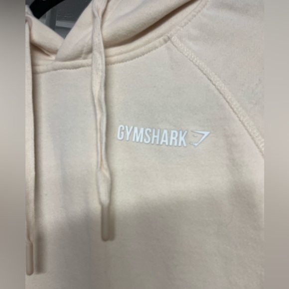 32. Gymshark Hoodie - Picture 3 of 4